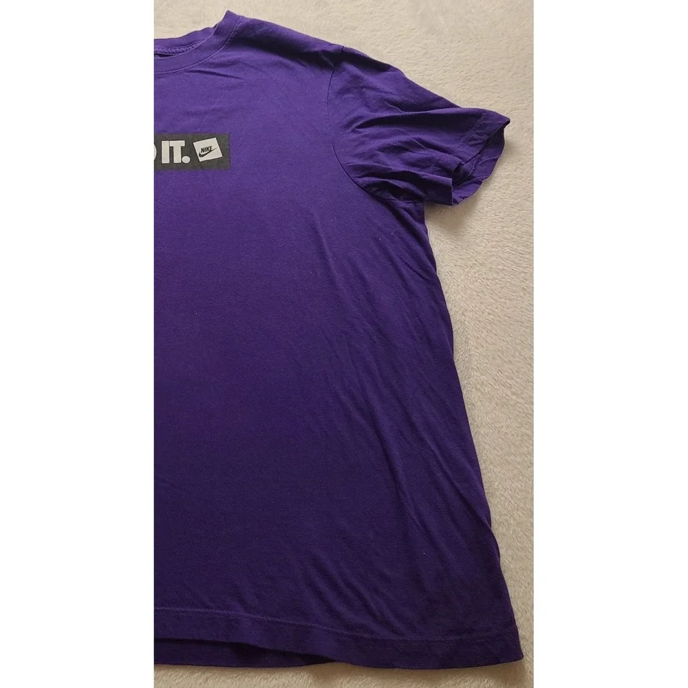 Nike Just Do It Graphic T-Shirt Men's Large Purple Box Logo Cotton Short sleeve